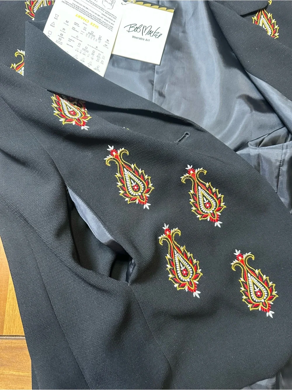 NWT Bob Mackie Wearable Art Black Blazer with Red & Gold Embroidery - Picture 7 of 7